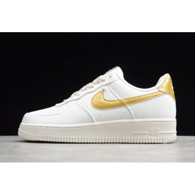 Nike Air Force 1 '07 Beyaz / Metal Altın Kaykay Ayakkabı Türkiye - 3ITRXPBJ